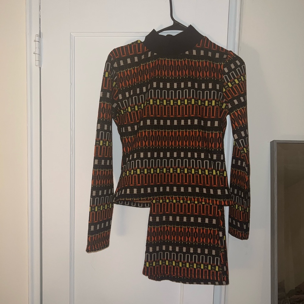 Matching shirt and pants set. Both Size Medium